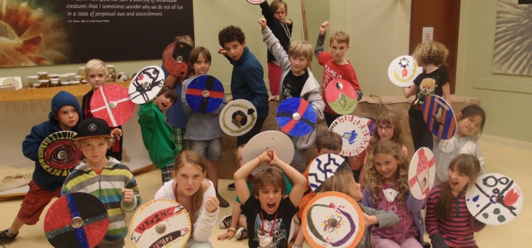 Young vikings about to raid