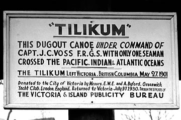 Tilikum Canoe Sign