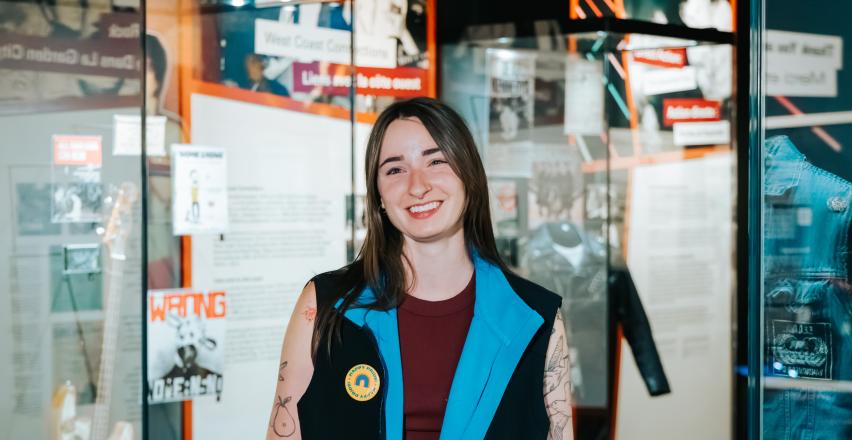 Dakota- Tour Guide